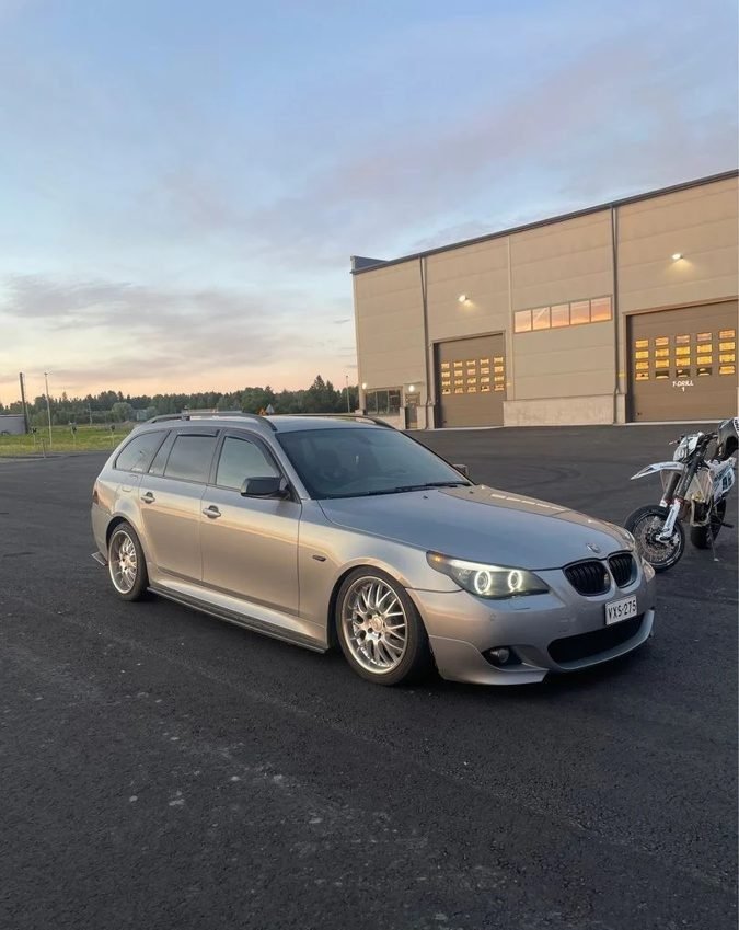BMW 535d edestä