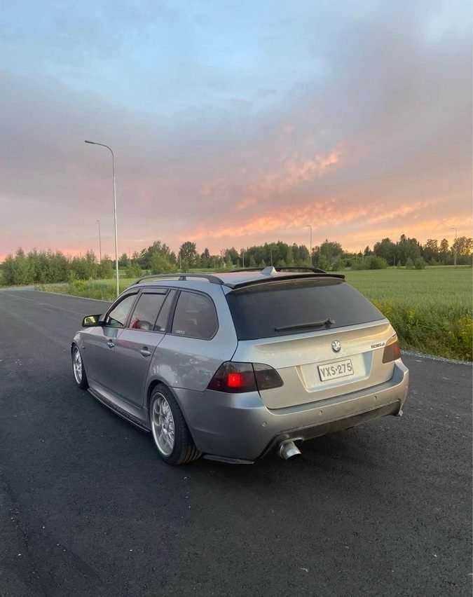 BMW 535d takaa
